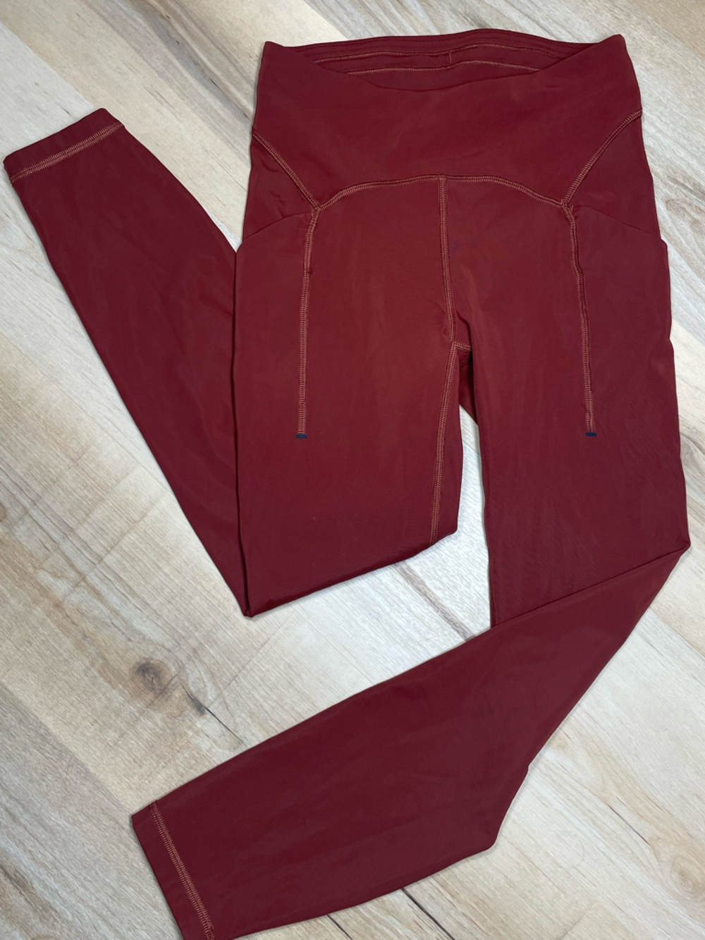 Lululemon Rust Red Leggings High Rise Yoga Pants Size‎ 4 Fits like a 2